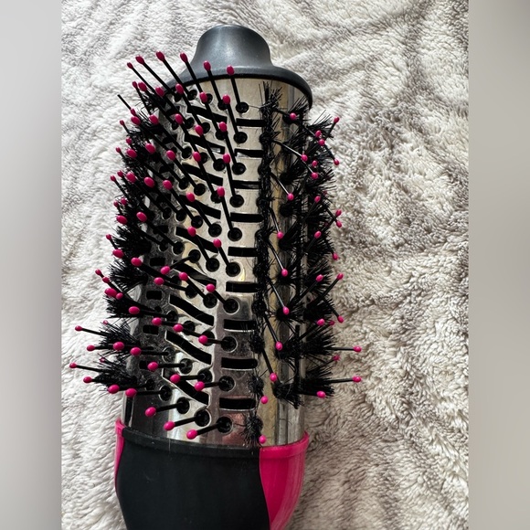 Revlon One-Step Volumizer Blowdry Brush Titanium Max Edition, Costco Exclusive - Picture 12 of 14